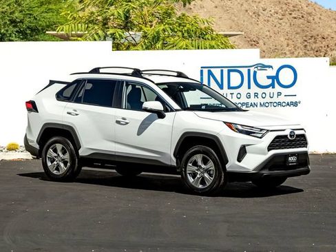 Used 2025 Toyota RAV4 XLE FWD image 4
