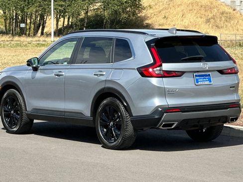 Used 2023 Honda CR-V Sport Touring image 5