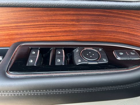 Used 2019 Lincoln Navigator Reserve image 26