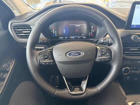 Used 2023 Ford Escape Active AWD/4WD image 16