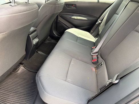 Used 2025 Toyota Corolla LE FWD image 18