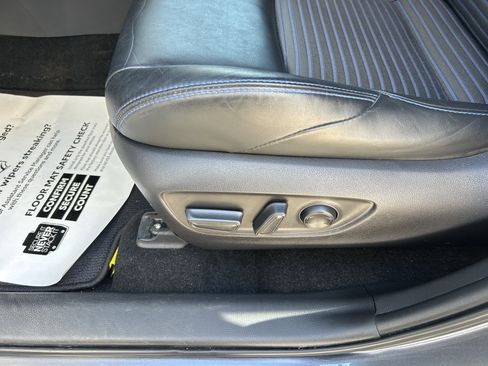 Used 2019 Toyota RAV4 XSE image 19