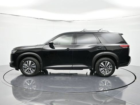 New 2025 Nissan Pathfinder SL image 8