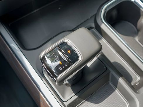 New 2026 GMC Sierra 1500 SLT AWD/4WD image 14