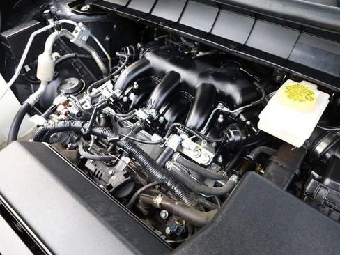 Certified 2025 Nissan Pathfinder SV AWD/4WD image 28