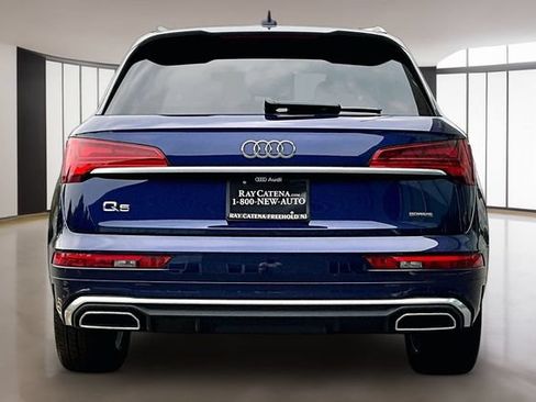 Used 2022 Audi Q5 2.0T Premium Plus w/ Premium Plus Package AWD/4WD image 6
