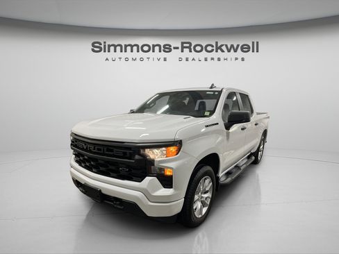 Used 2024 Chevrolet Silverado 1500 Custom w/ LPO, Dark Essentials Package AWD/4WD image 1