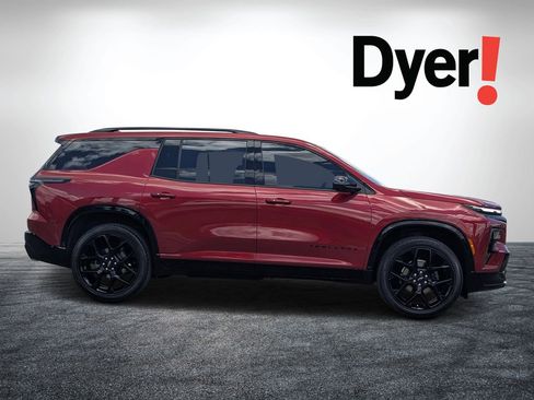 Certified 2024 Chevrolet Traverse RS FWD image 2