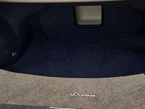 Used 2016 Lexus ES 350 w/ Premium Package w/Wood Trim FWD image 9