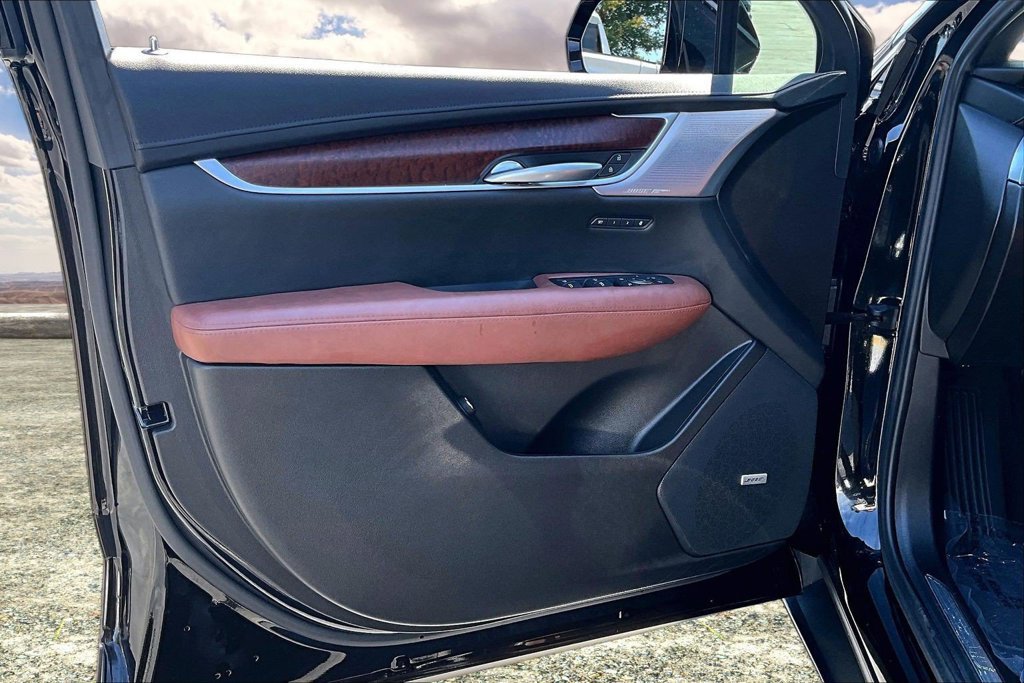 Certified 2025 Cadillac XT5 Premium Luxury FWD image 20