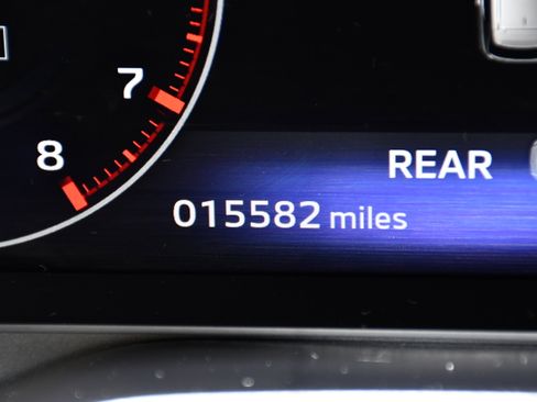 Used 2024 Mitsubishi Outlander SEL AWD/4WD image 17