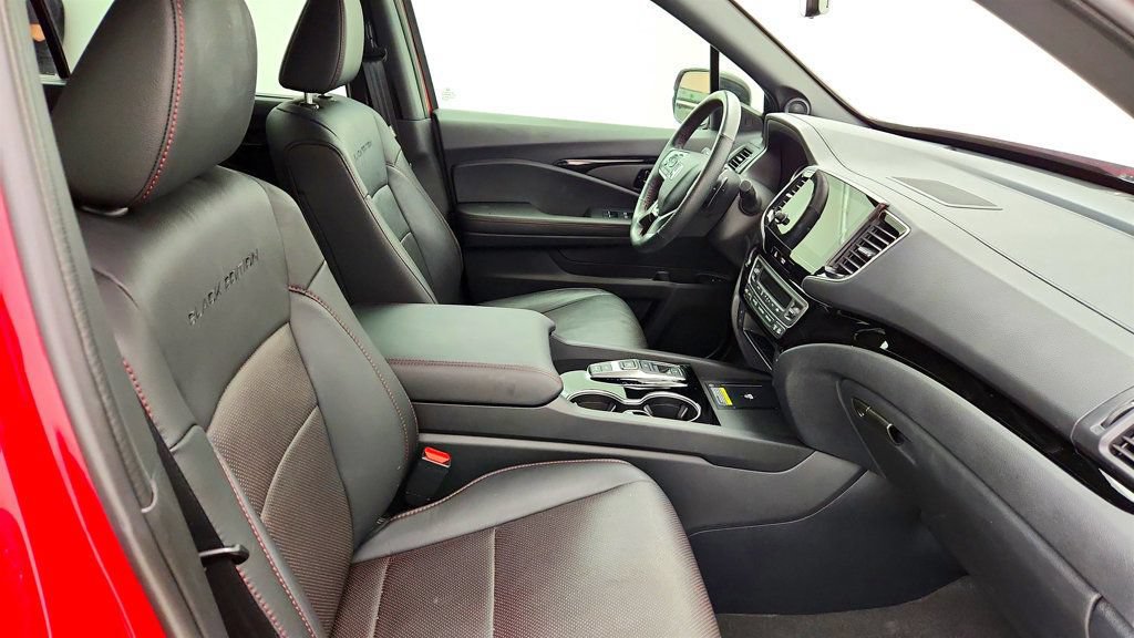 Used 2024 Honda Passport Black Edition image 22