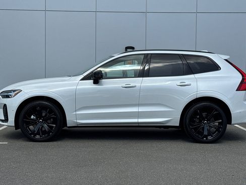 Certified 2026 Volvo XC60 B5 Ultra AWD/4WD image 2