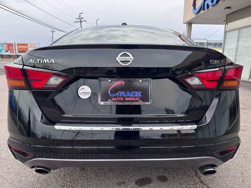 Used 2022 Nissan Altima 2.5 SR image 36