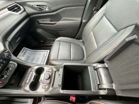 Used 2023 GMC Acadia AT4 w/ Technology Package image 24