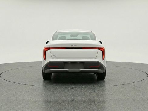 Used 2025 Kia K4 LXS image 7