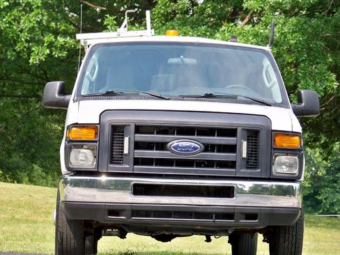 Used 2013 Ford E-150 and Econoline 150 w/ PWR Group image 36