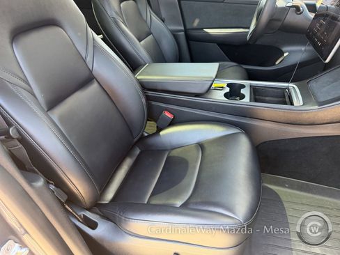 Used 2023 Tesla Model Y 2WD image 11
