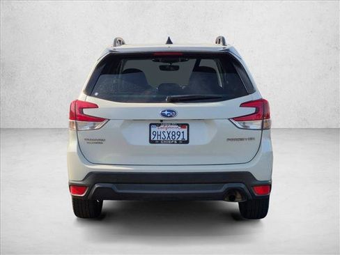 Used 2024 Subaru Forester Premium AWD/4WD image 7