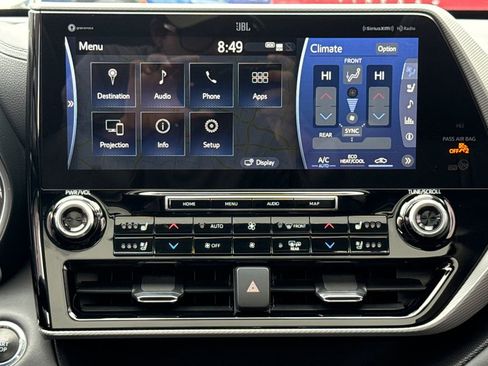 Used 2022 Toyota Highlander Platinum AWD/4WD image 24