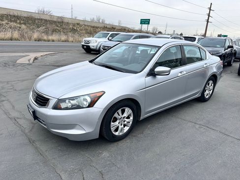 Used 2008 Honda Accord LX-P image 2
