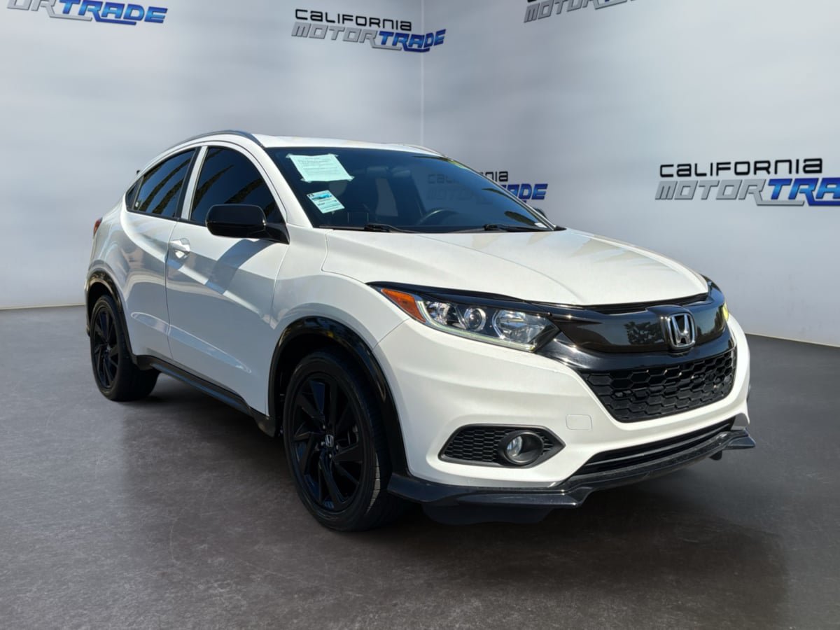 Used 2021 Honda HR-V Sport image 3