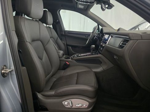 Certified 2024 Porsche Macan GTS w/ Premium Plus Package AWD/4WD image 29