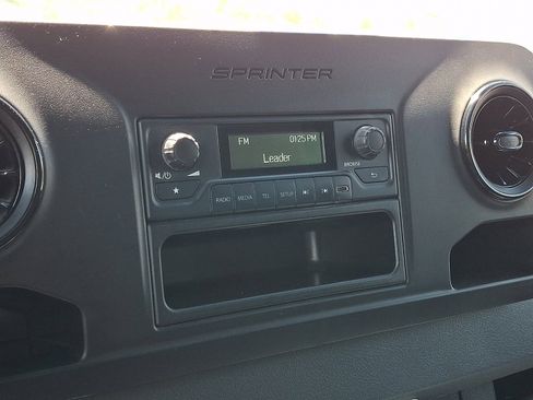 Used 2023 Mercedes-Benz Sprinter 2500 image 19