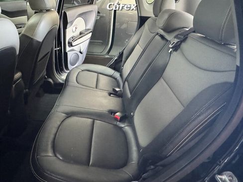 Used 2016 Kia Soul + w/ Primo Package FWD image 21