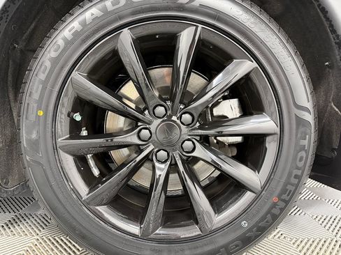 Used 2021 Tesla Model Y Long Range AWD/4WD image 34