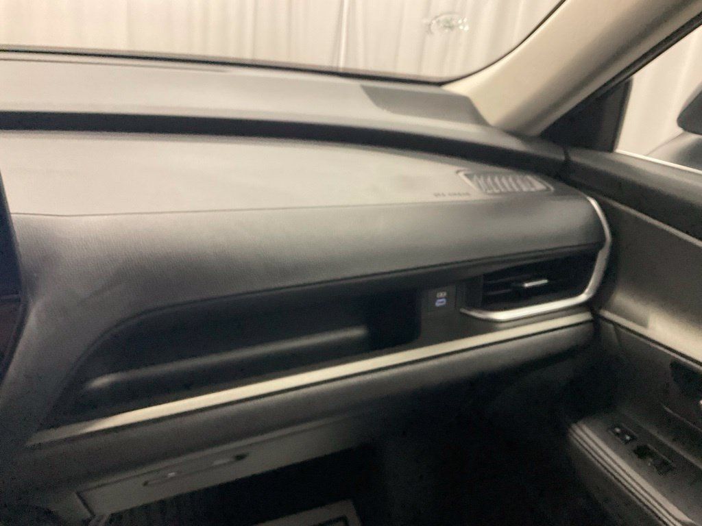 Used 2025 Toyota Grand Highlander AWD image 28