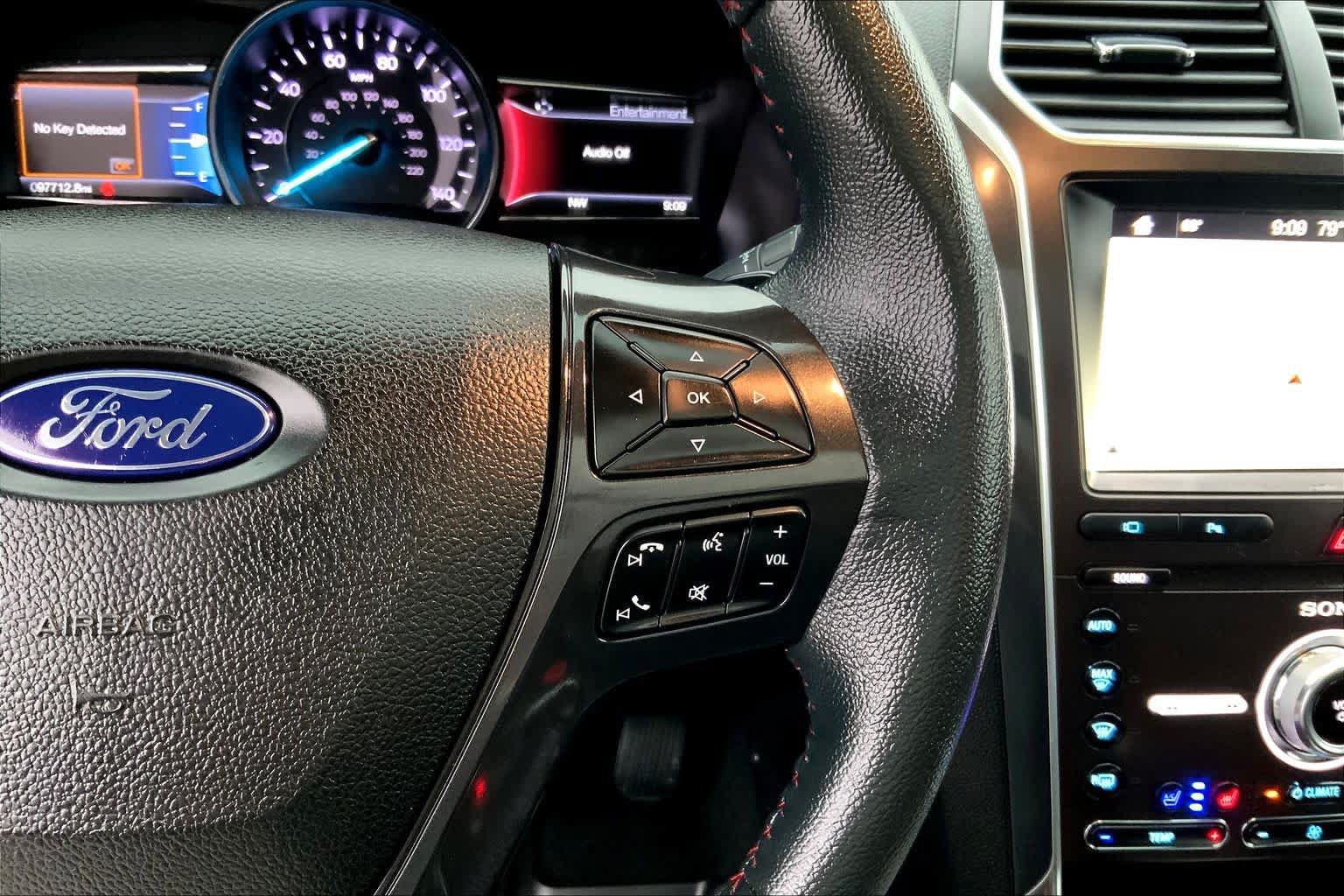 Used 2019 Ford Explorer Sport w/ Equipment Group 401A AWD/4WD image 22