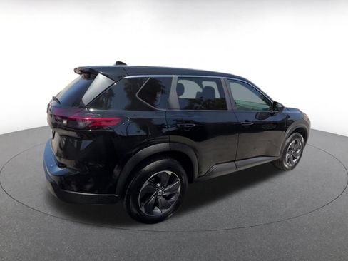 Used 2025 Nissan Rogue SV FWD image 14