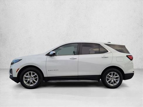 Used 2023 Chevrolet Equinox LT w/ Driver Convenience Package FWD image 9