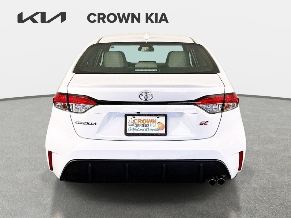 Used 2024 Toyota Corolla SE FWD image 6