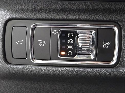 Certified 2023 Lincoln Corsair Reserve image 22