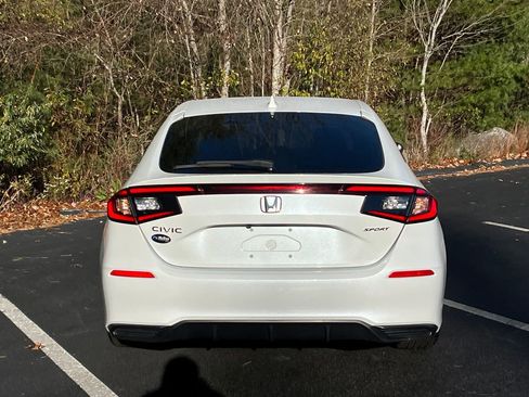 Used 2023 Honda Civic Sport image 4