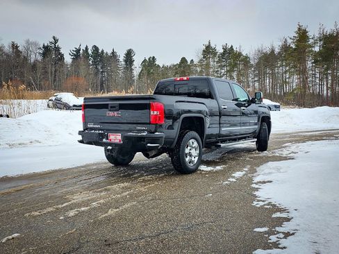 Used 2015 GMC Sierra 3500 Denali w/ Suspension Package, Off-Road image 3