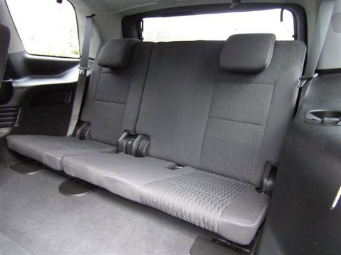 Used 2019 Chevrolet Tahoe LS image 32