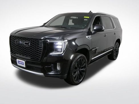 Used 2021 GMC Yukon Denali w/ Denali Premium Package AWD/4WD image 9