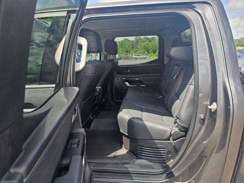 Used 2022 Toyota Tundra Limited image 17