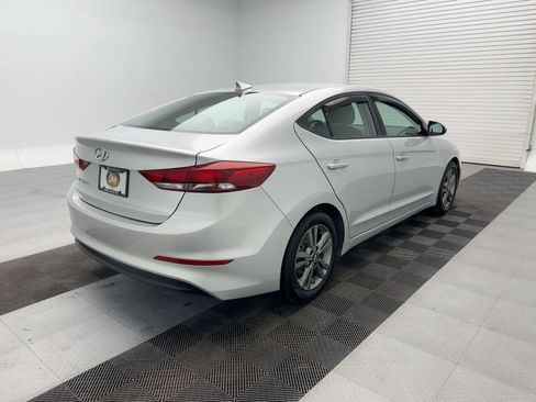 Used 2018 Hyundai Elantra Value Edition image 9