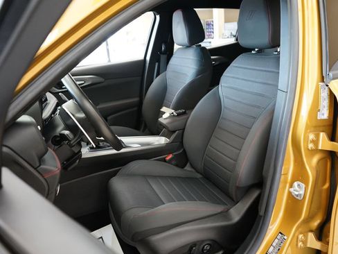 Used 2024 Dodge Hornet R/T w/ Tech Pack w/o Parking AWD/4WD image 2