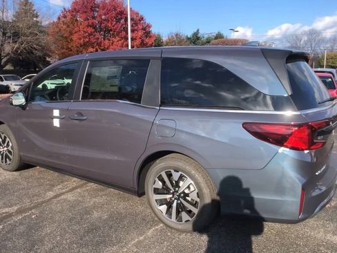 New 2026 Honda Odyssey EX-L image 7