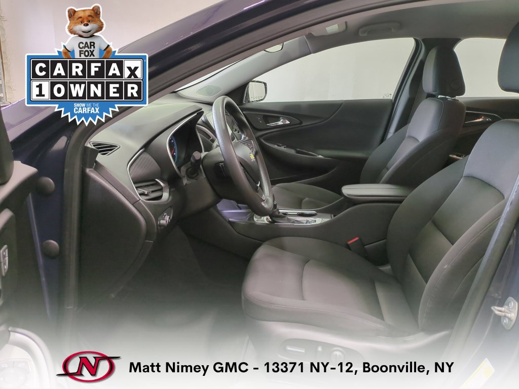 Used 2025 Chevrolet Malibu LT FWD image 4