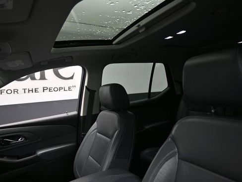 Used 2019 Chevrolet Traverse Premier w/ Driver Confidence II Package FWD image 13