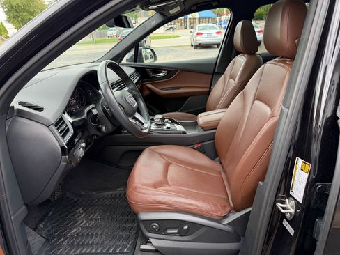 Used 2018 Audi Q7 3.0T Prestige w/ Prestige Package AWD/4WD image 11