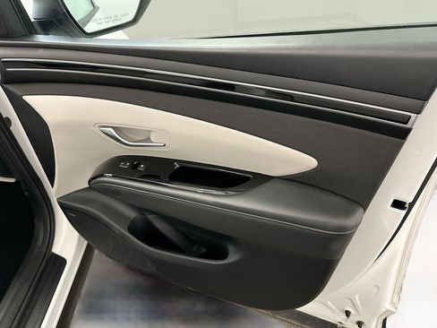 Used 2024 Hyundai Tucson Limited AWD/4WD image 35