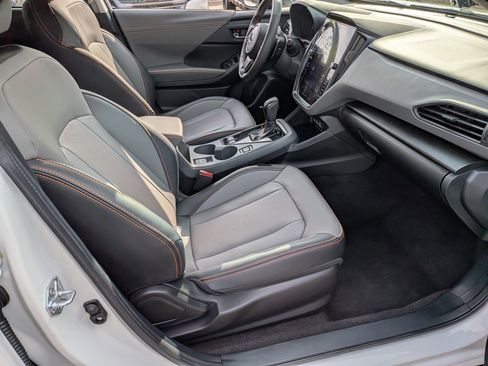 Used 2025 Subaru Crosstrek 2.5i Limited w/ Crosstrek Mirror Package image 34