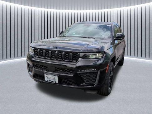 New 2026 Jeep Grand Cherokee L Limited AWD/4WD image 17